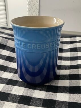 Le Creuset Second Choix Collection 1.L Utensil Crock - Azure Blue -Brand new!